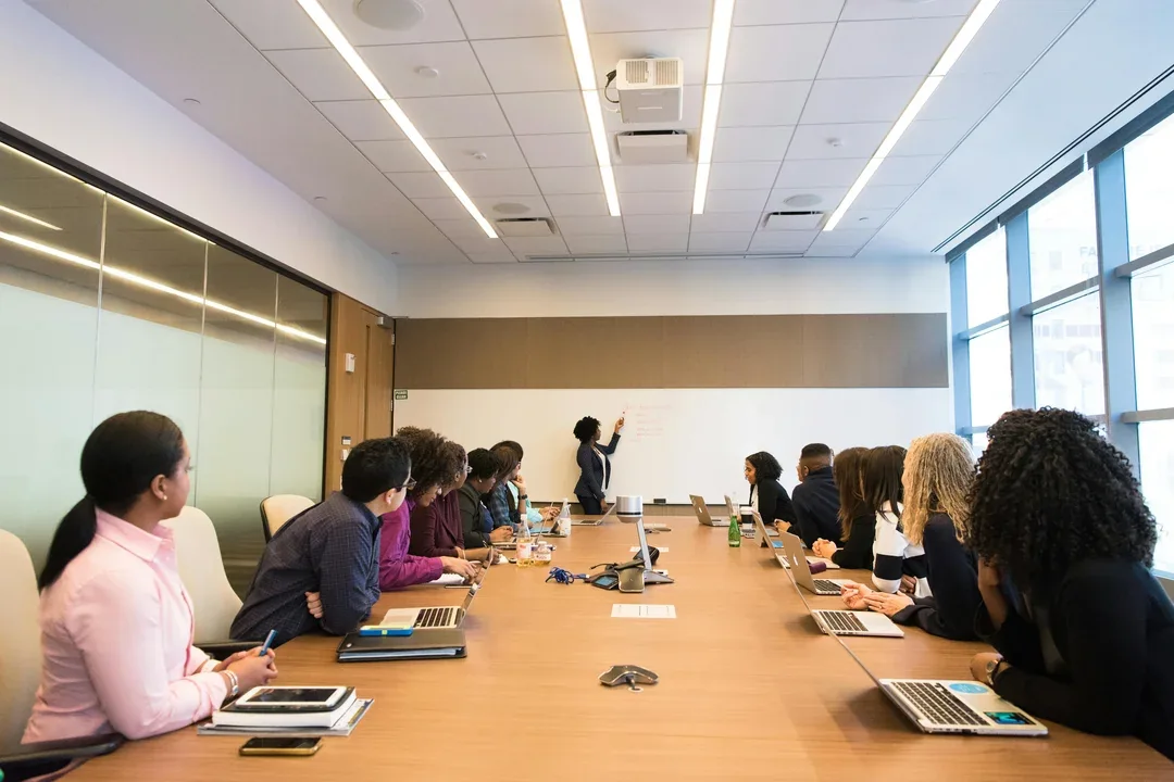What NOT To Do During A Meeting